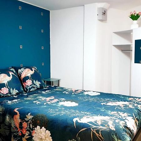 Jolie Appartement Avec 2 Chambres Partagees Paris Exteriör bild